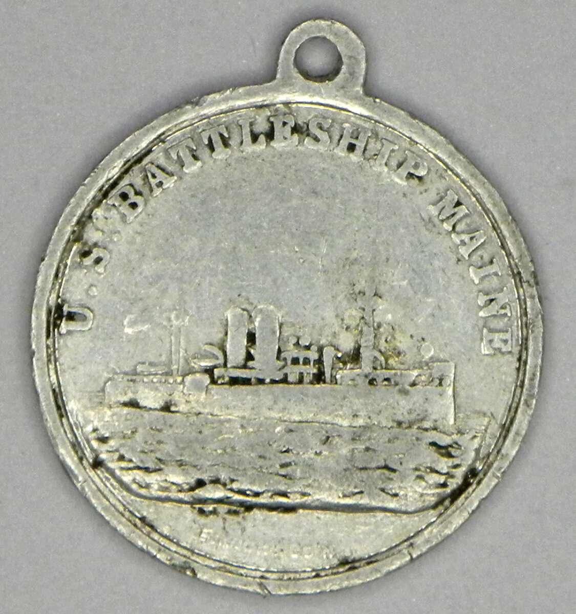 Admiral Dewey medal (reverse - Battleship Maine)